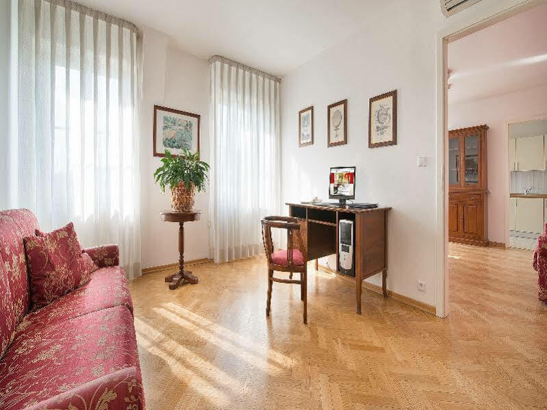 Hotel Suite Home Prague 4* Praag